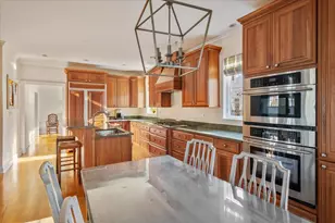 349 Gregory Ave, Wilmette, IL 60091 - Photo 7