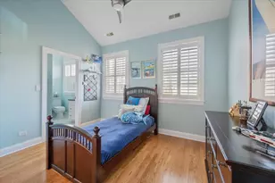 349 Gregory Ave, Wilmette, IL 60091 - Photo 19