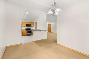 2427 Reynolds Manor Dr, Ottawa, IL 61350 - Photo 15