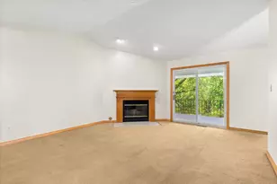2427 Reynolds Manor Dr, Ottawa, IL 61350 - Photo 7