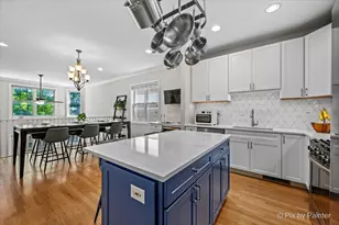 2756 N Wolcott Ave, Chicago, IL 60614 - Photo 3