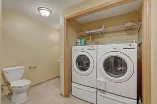 11716 Bolton Ln, Orland Park, IL 60467 - Photo 39