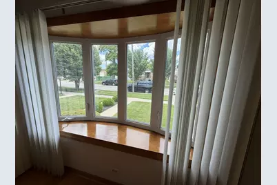 3208 N Hawthorne Street, Franklin Park, IL 60131 - Photo 3