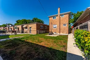 9131 S Parnell Ave, Chicago, IL 60620 - Photo 21