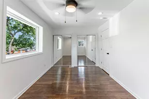 9131 S Parnell Ave, Chicago, IL 60620 - Photo 17