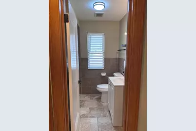 8532 S Yates Boulevard #1, Chicago, IL 60617 - Photo 7