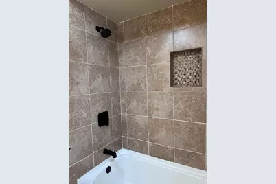 8532 S Yates Boulevard #1, Chicago, IL 60617 - Photo 9