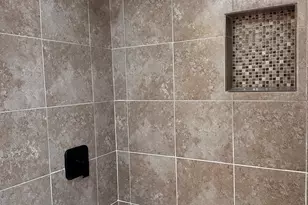 8532 S Yates Blvd, Chicago, IL 60617 - Photo 9