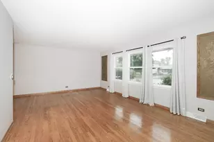 329 Tupelo Ave, Naperville, IL 60540 - Photo 3