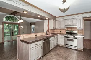 329 Tupelo Ave, Naperville, IL 60540 - Photo 7