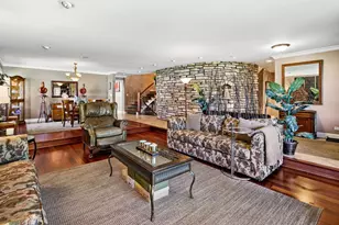 6833 N Concord Ln N, Niles, IL 60714 - Photo 3