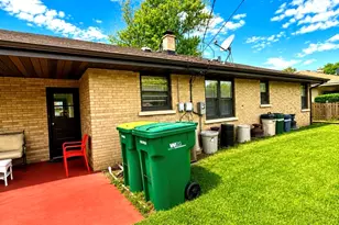 900 Westminster Rd, Joliet, IL 60435 - Photo 3