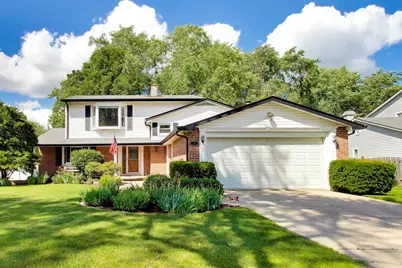8 Charles Court, Buffalo Grove, IL 60089 - Photo 1