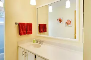8 Charles Ct, Buffalo Grove, IL 60089 - Photo 29