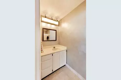 8 Charles Court, Buffalo Grove, IL 60089 - Photo 21