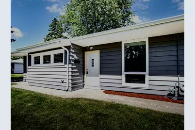 1911 N Hickory Street, Crest Hill, IL 60403 - Photo 3