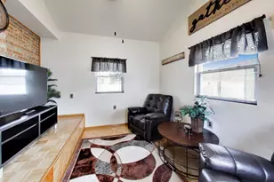 1118 Bohland Ave, Bellwood, IL 60104 - Photo 11