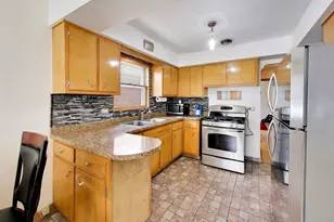 1118 Bohland Ave, Bellwood, IL 60104 - Photo 5