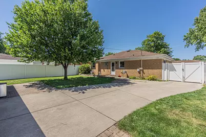 145 Princeton Street, Des Plaines, IL 60016 - Photo 19