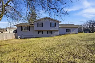 1707 Joanna Ave, Zion, IL 60099 - Photo 1