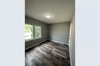 18108 Oakwood Avenue, Lansing, IL 60438 - Photo 5
