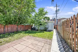 13219 S Houston Ave, Chicago, IL 60633 - Photo 15