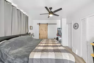 13219 S Houston Ave, Chicago, IL 60633 - Photo 7