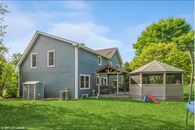 310 Chesterfield Lane, Vernon Hills, IL 60061 - Photo 23