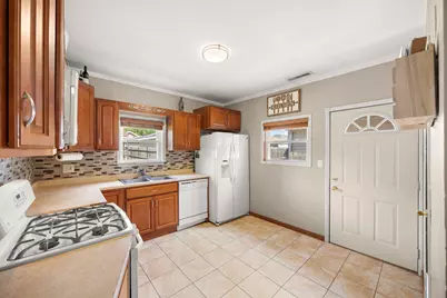 1700 N 37th Avenue, Stone Park, IL 60165 - Photo 7