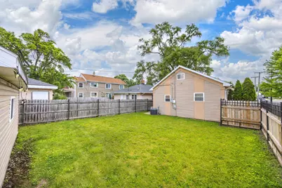 1700 N 37th Avenue, Stone Park, IL 60165 - Photo 21