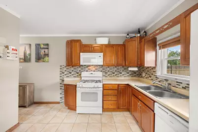 1700 N 37th Avenue, Stone Park, IL 60165 - Photo 9