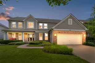752 Easton Ln, Elk Grove Village, IL 60007 - Photo 1