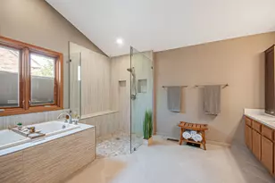 752 Easton Ln, Elk Grove Village, IL 60007 - Photo 17