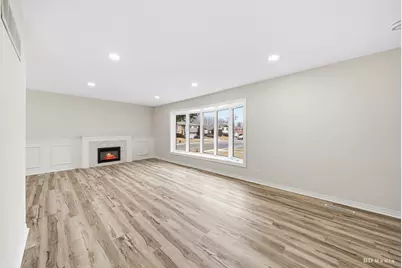 15118 Hillside Avenue, Oak Forest, IL 60452 - Photo 9