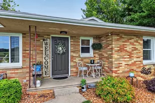 1564 E 16th Rd, Streator, IL 61364 - Photo 5