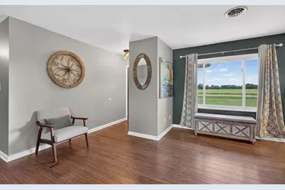 1564 E 16th Road, Streator, IL 61364 - Photo 7