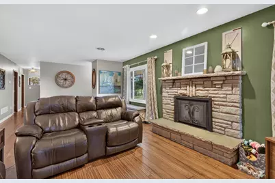 1564 E 16th Road, Streator, IL 61364 - Photo 9
