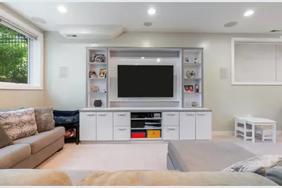 1536 W Walton Street #1, Chicago, IL 60642 - Photo 21