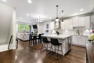 1536 W Walton St, Chicago, IL 60642 - Photo 9