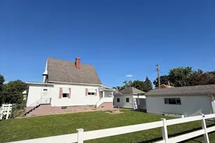 203 E 4th St, Depue, IL 61322 - Photo 1