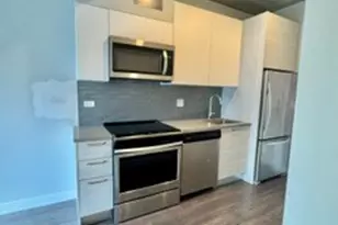 2407 W Eastwood Ave, Chicago, IL 60625 - Photo 3