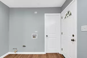 16158 Plymouth Dr, Markham, IL 60428 - Photo 15