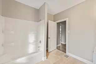 418 W Illinois Ave, Aurora, IL 60506 - Photo 17