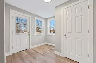 418 W Illinois Ave, Aurora, IL 60506 - Photo 5