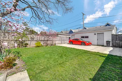 1915 Dewey Avenue, Evanston, IL 60201 - Photo 21
