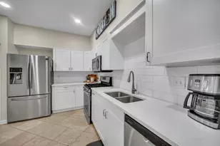 367 Emerald Ln, Algonquin, IL 60102 - Photo 9