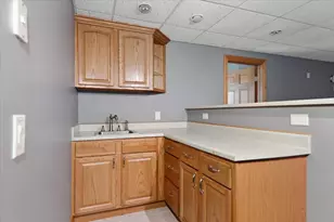 3002 Neaves Dr, Bloomington, IL 61704 - Photo 23