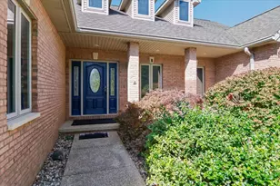 3002 Neaves Dr, Bloomington, IL 61704 - Photo 3