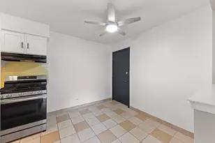 255 E Oak St, Addison, IL 60101 - Photo 7