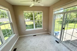21214 Lily Lake Ln, Crest Hill, IL 60403 - Photo 9